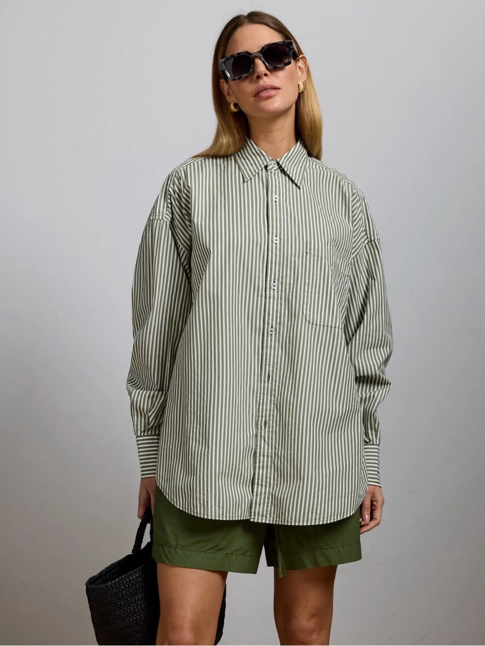 J. Robert's Striped Boyfriend Button Up Shirt Green White Relaxed